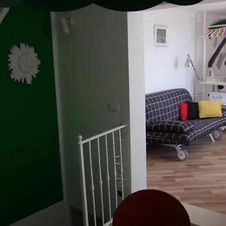 A Bright Hideaway Apartman