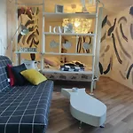 A Bright Hideaway Apartament *