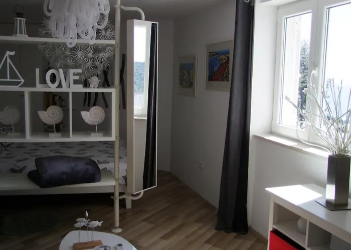 Apartamento A Bright Hideaway