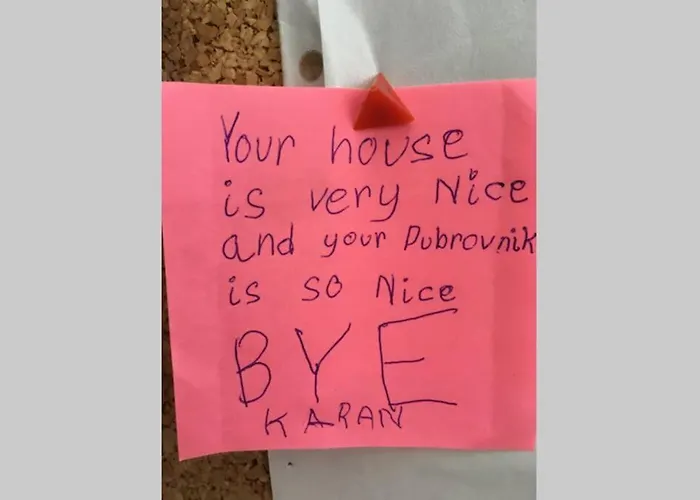 Lägenhet A Bright Hideaway Dubrovnik