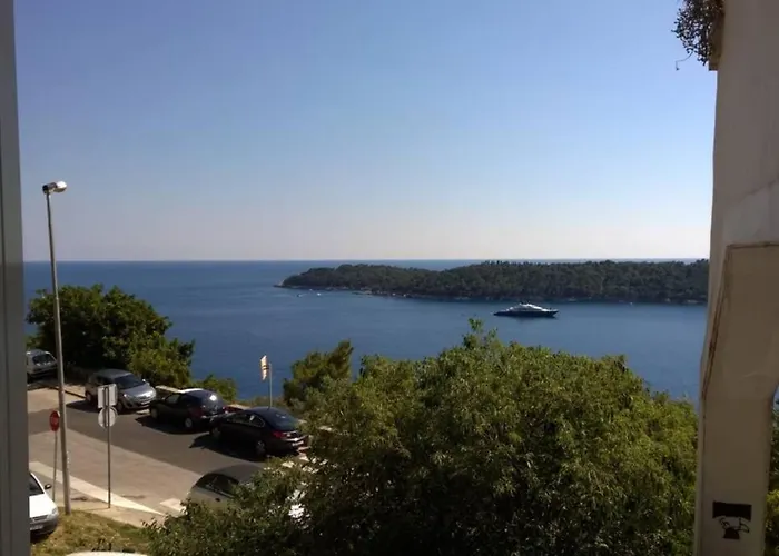 Apartamento A Bright Hideaway