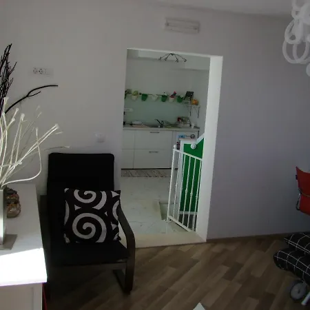 A Bright Hideaway Apartman