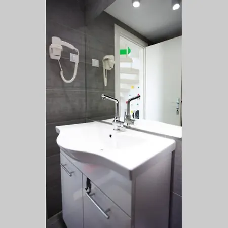 Apartman A Bright Hideaway *